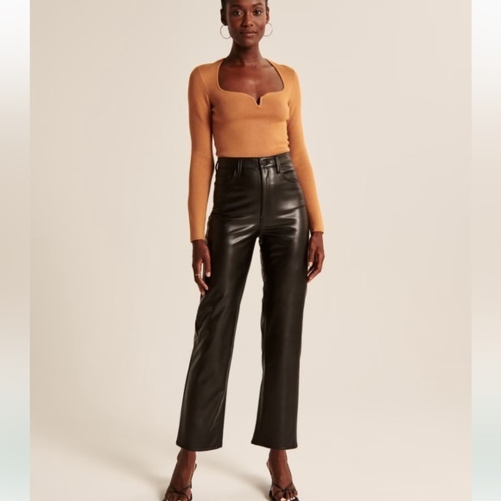 Abercrombie and Fitch vegan leather ultra high-rise straight ankle pant size 26